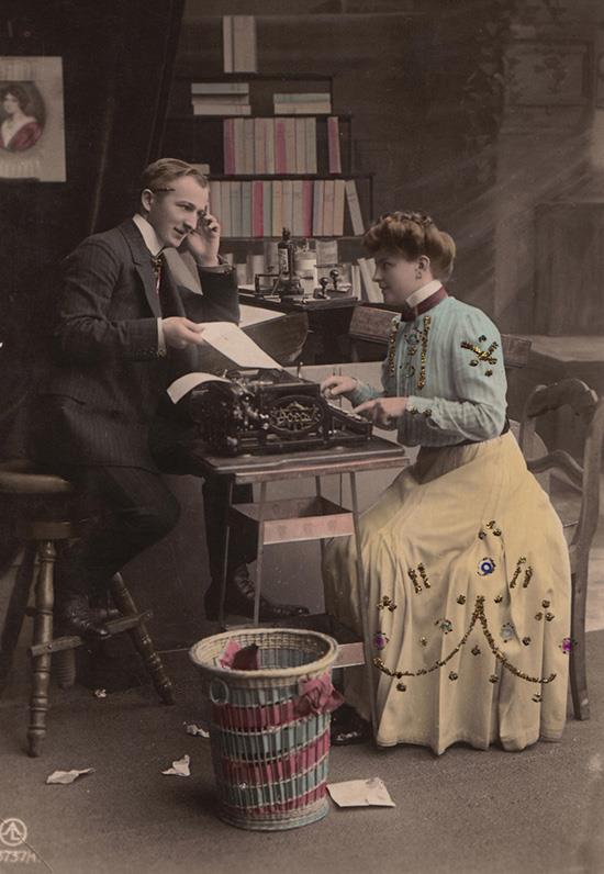 Ideal Typewriter en una escena d’oficina