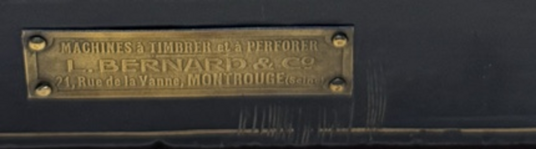 Placa del fabricant L. Bernard i Companyia a Montrouge