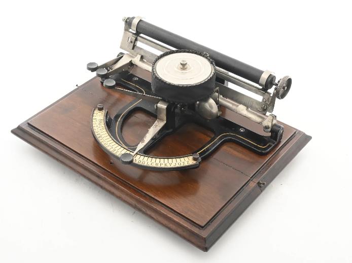 People’s Typewriter vista frontal