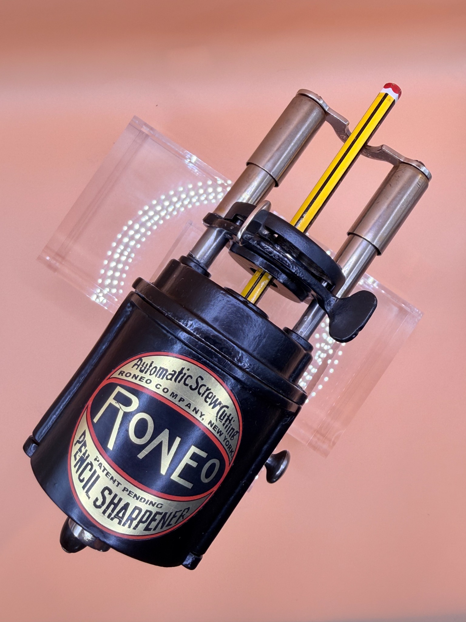 Calcomania del Roneo Automatic Screw Cutting Pencil Sharpener