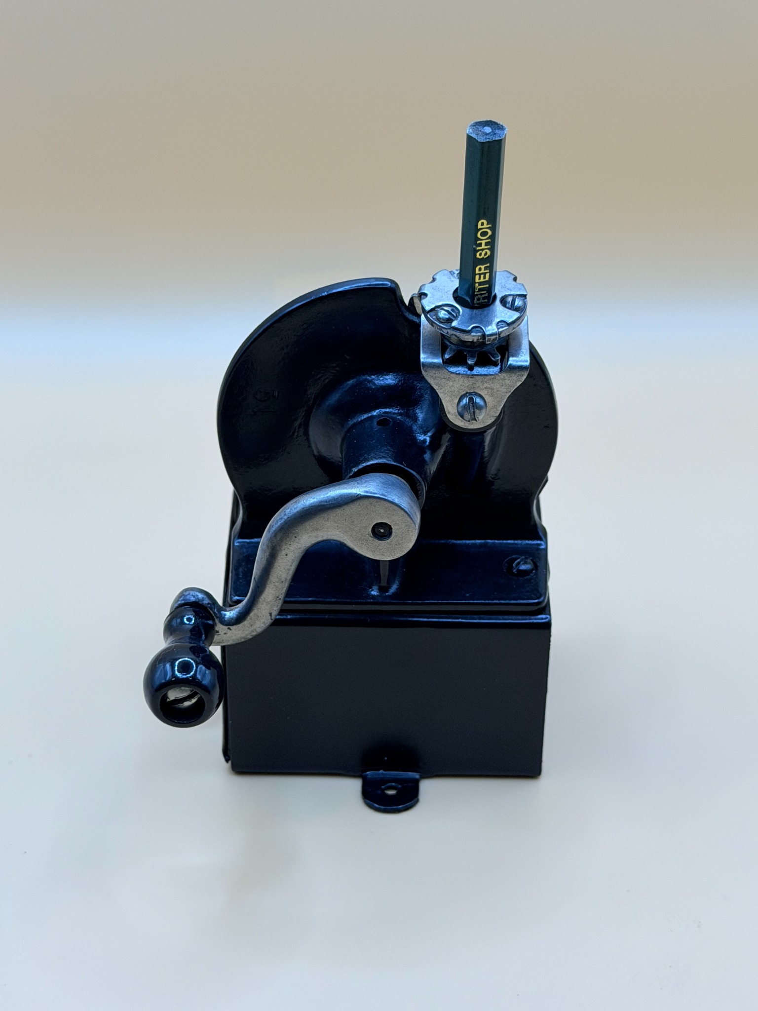 Vista posterior de l’U.S. Automatic Pencil Sharpener