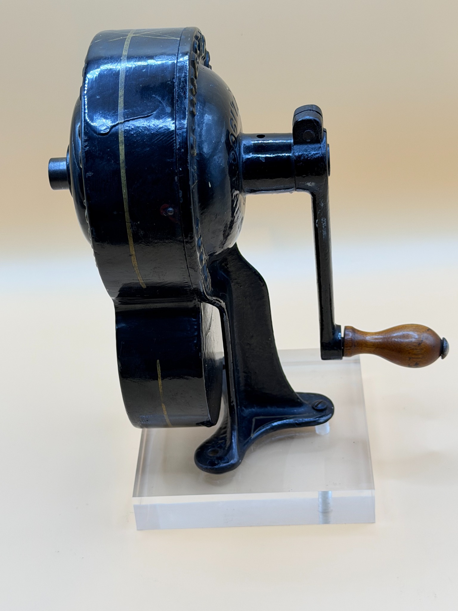 Perfil esquerre del Webster Pencil Sharpener